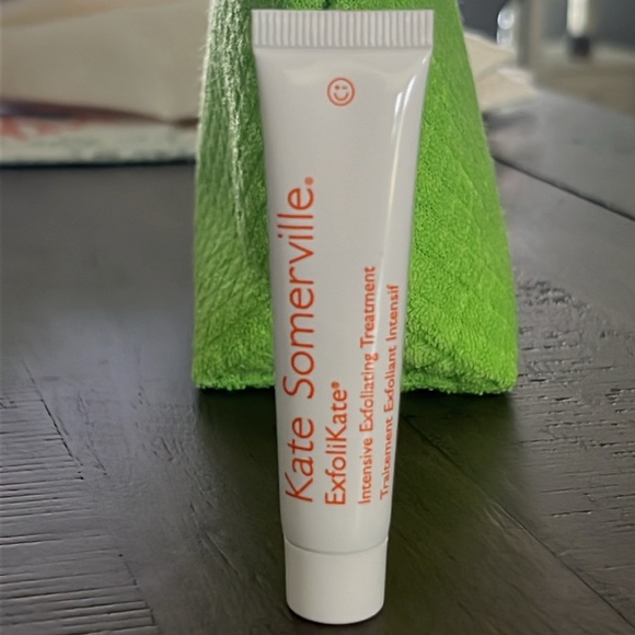 SKINCARE BUNDLE OF TRAVEL SIZE WITH BAG, NEW - Picture 4 of 6